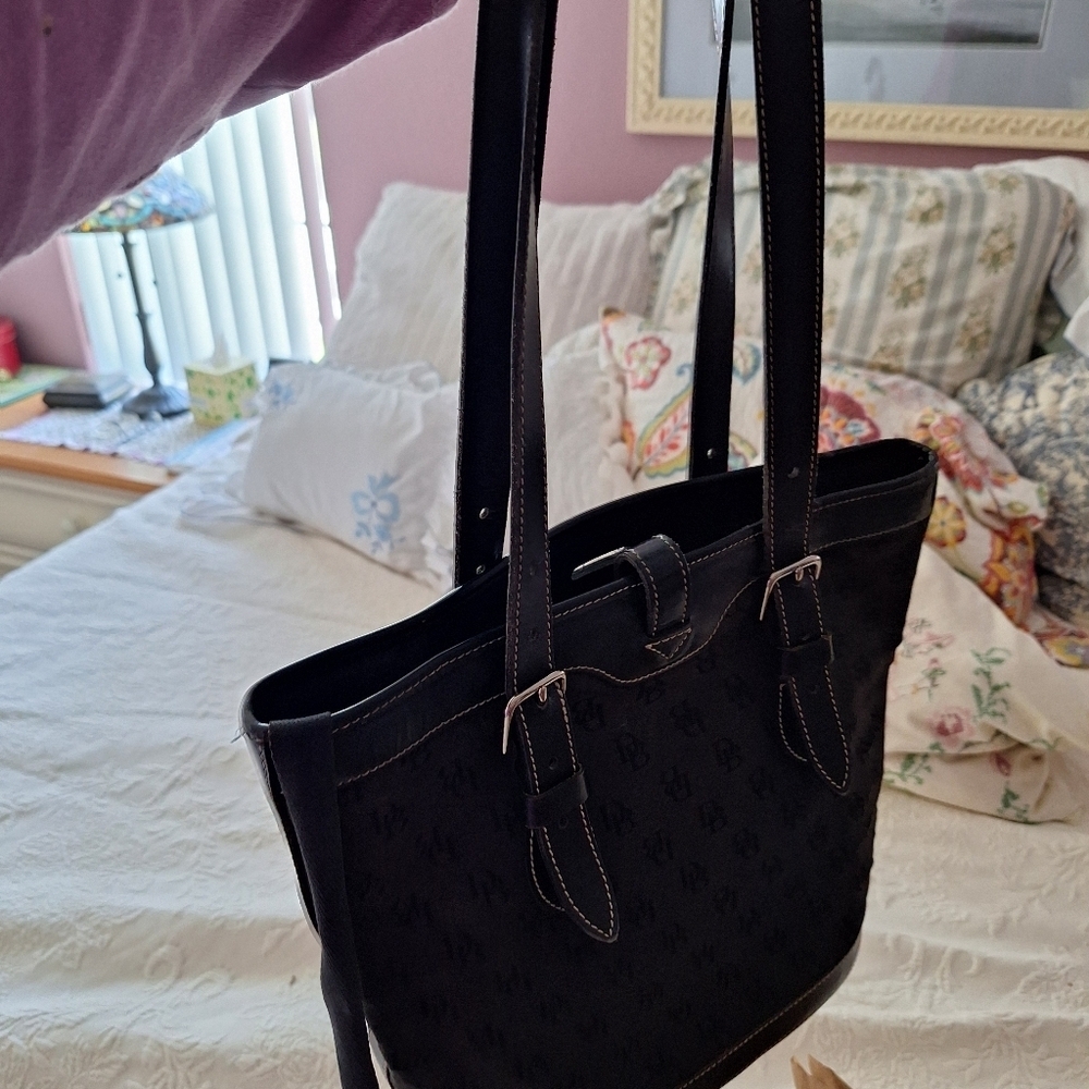 Dooney and bourke Vintage Leather & fabric bag. - Picture 6 of 12
